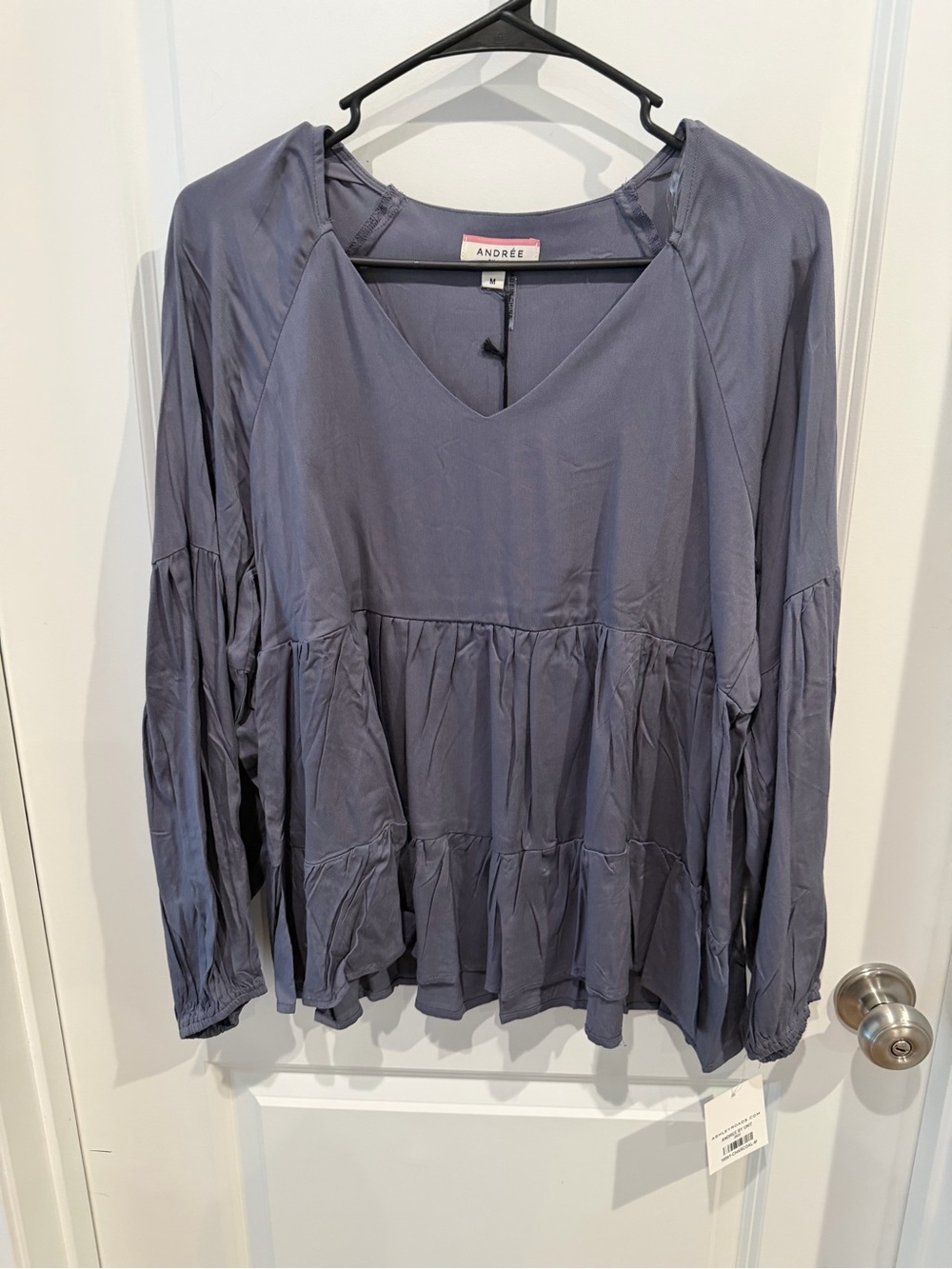 NWT ANDREE BY UNIT Top Size Medium